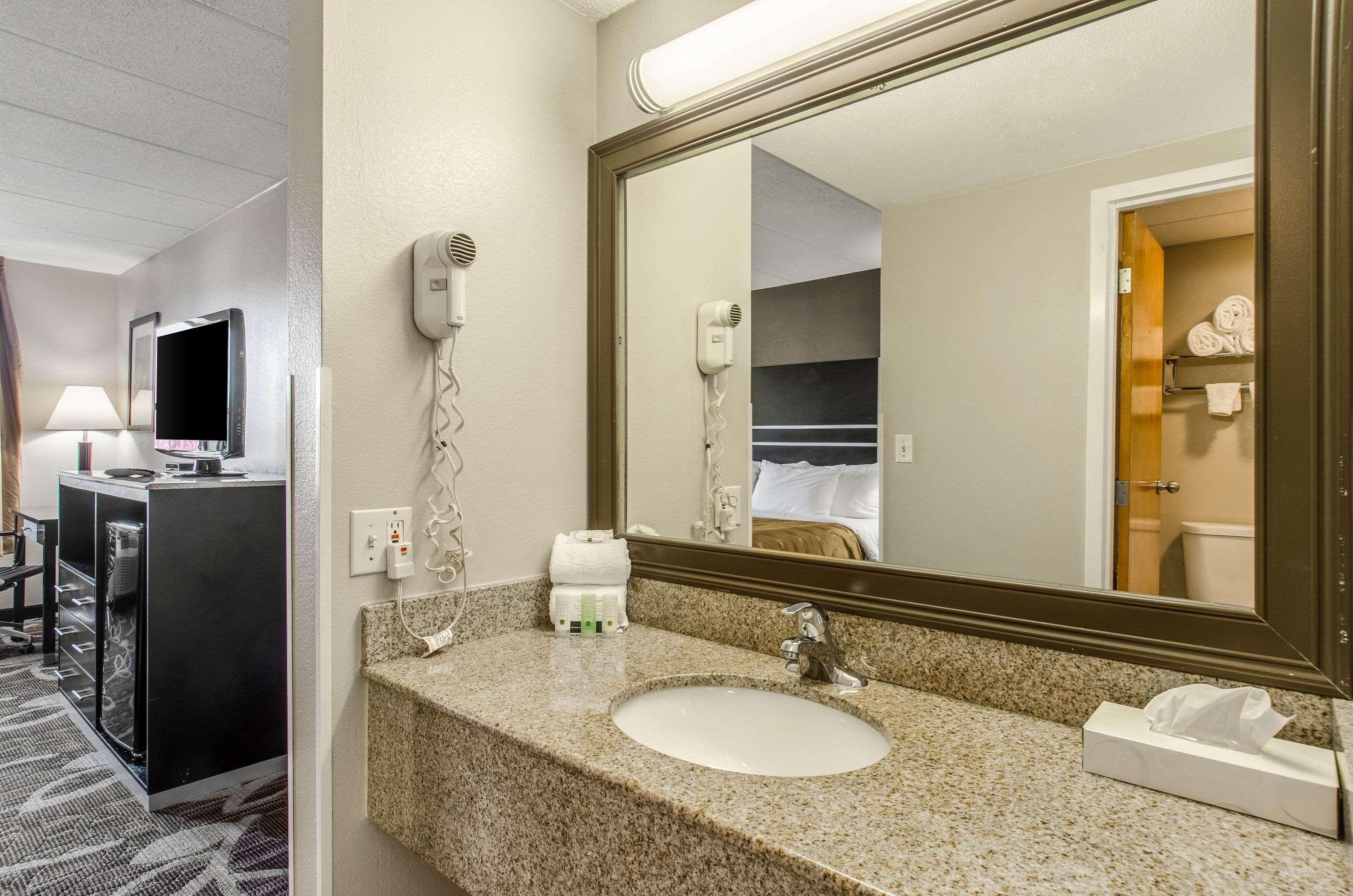 La Casa Inn & Suites-Middleboro Eksteriør billede