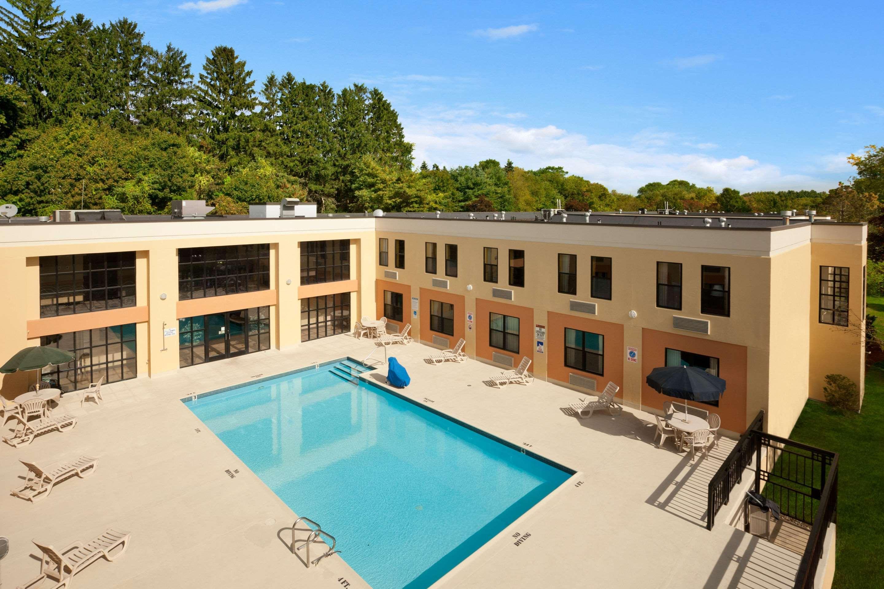 La Casa Inn & Suites-Middleboro Eksteriør billede