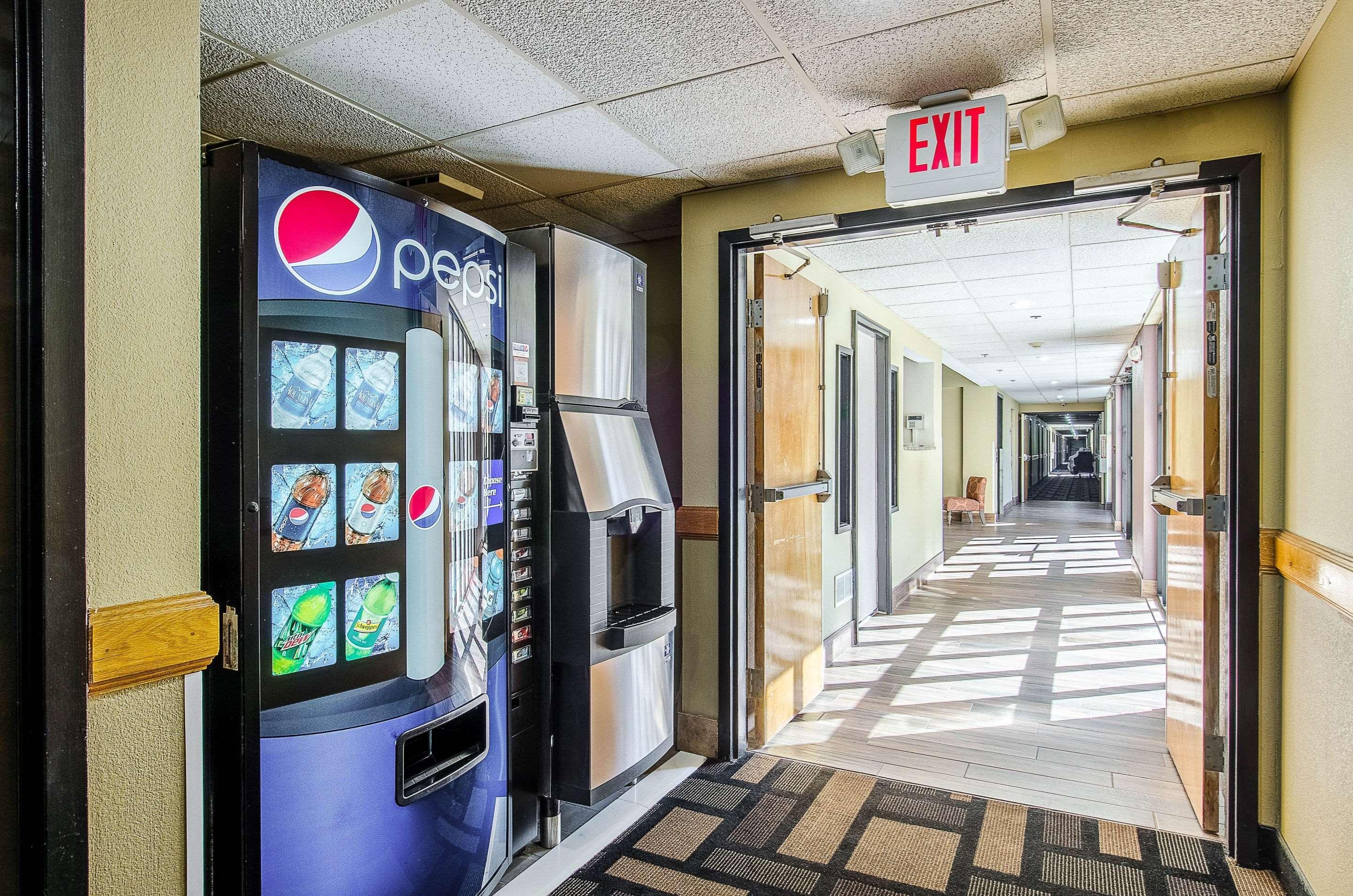 La Casa Inn & Suites-Middleboro Eksteriør billede