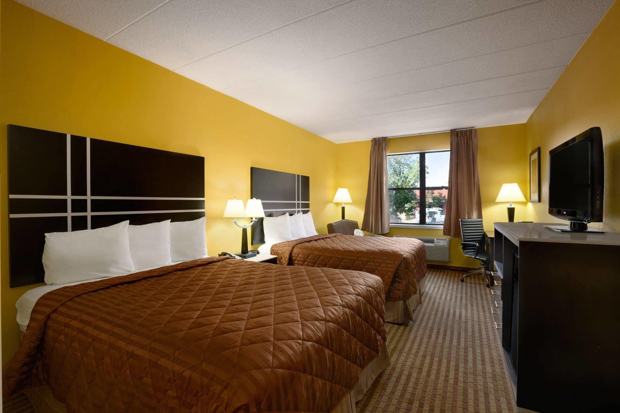 La Casa Inn & Suites-Middleboro Eksteriør billede