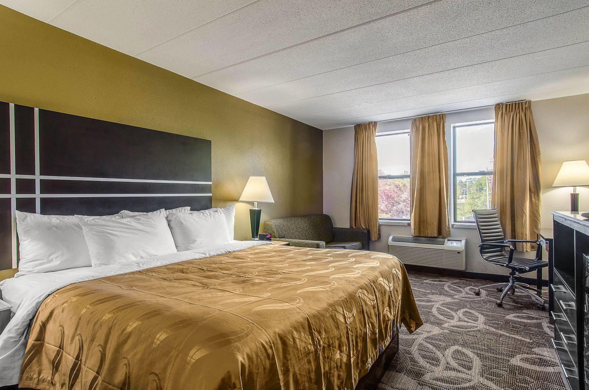 La Casa Inn & Suites-Middleboro Eksteriør billede